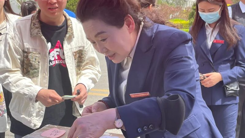 二维MG动画与三维MG动画：一场视觉技术的对决
